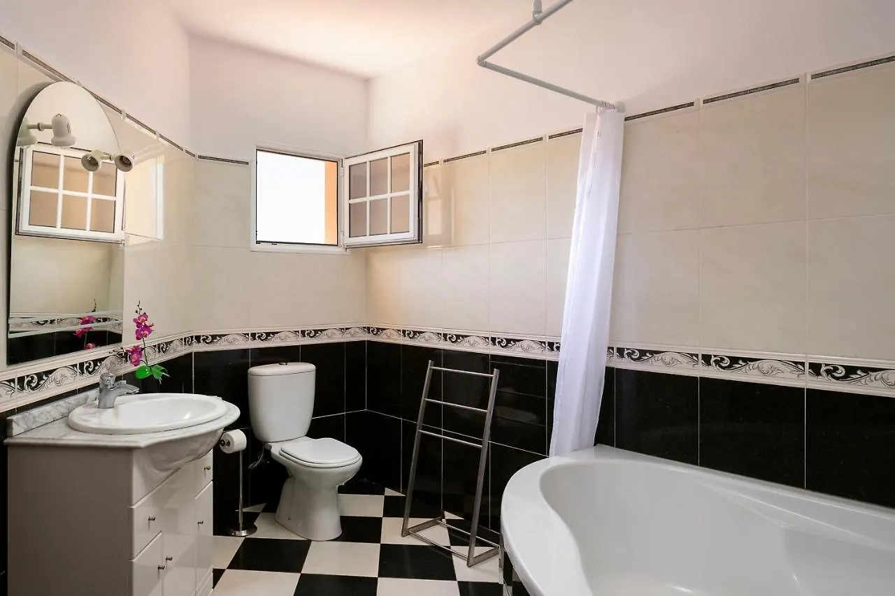 סנטה קרוז Sea View Villa By Madeira Sun Travel סנטה קרוז