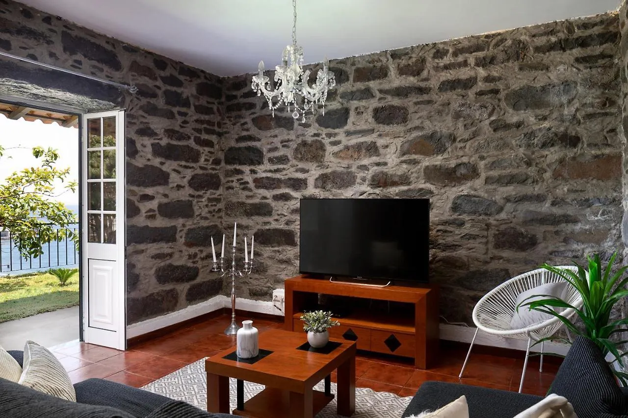 סנטה קרוז Sea View Villa By Madeira Sun Travel 0*, סנטה קרוז פורטוגל