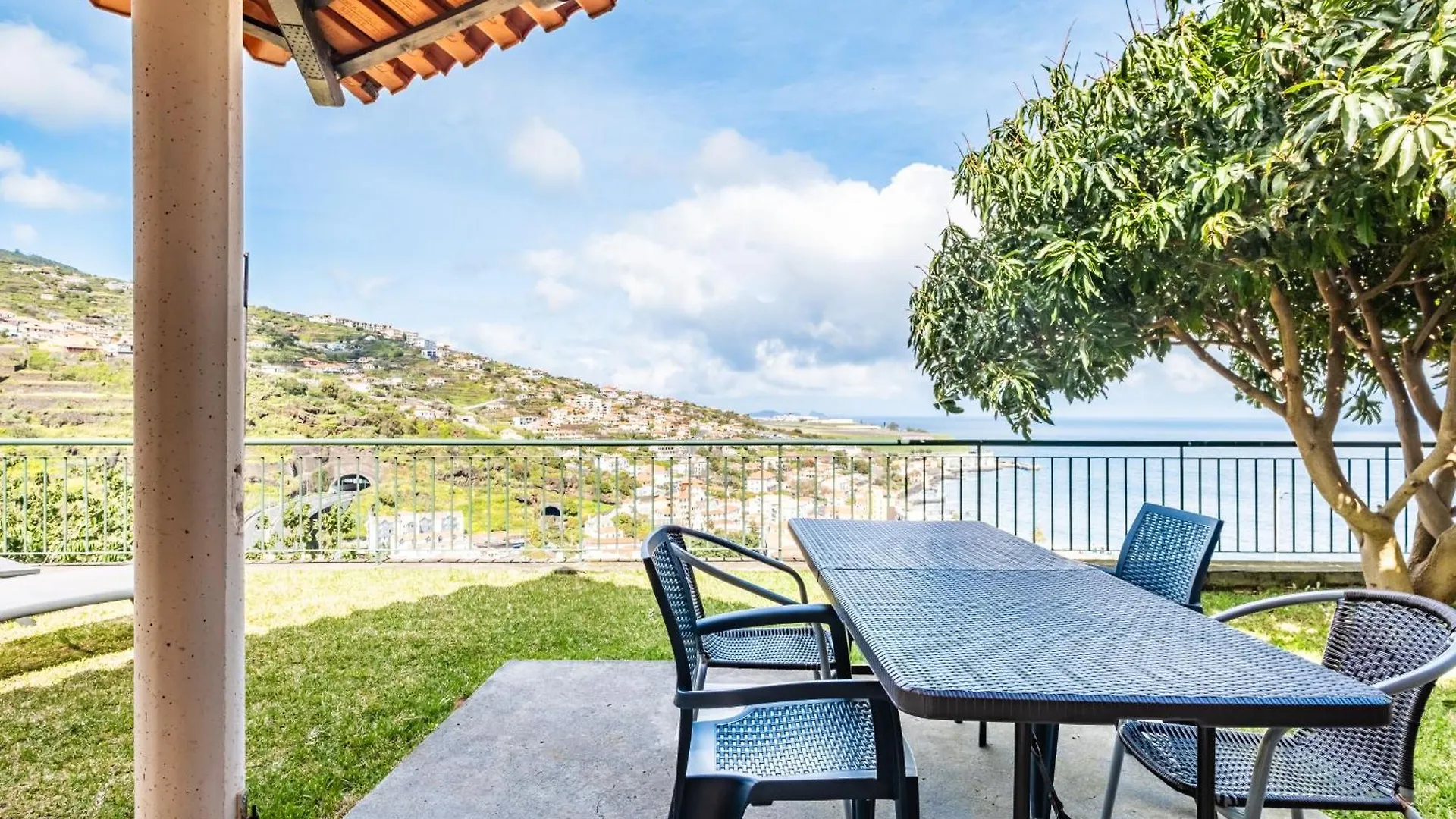 Sea View Villa By Madeira Sun Travel location